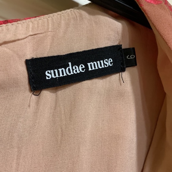 Dress. Worn once. - Picture 2 of 4